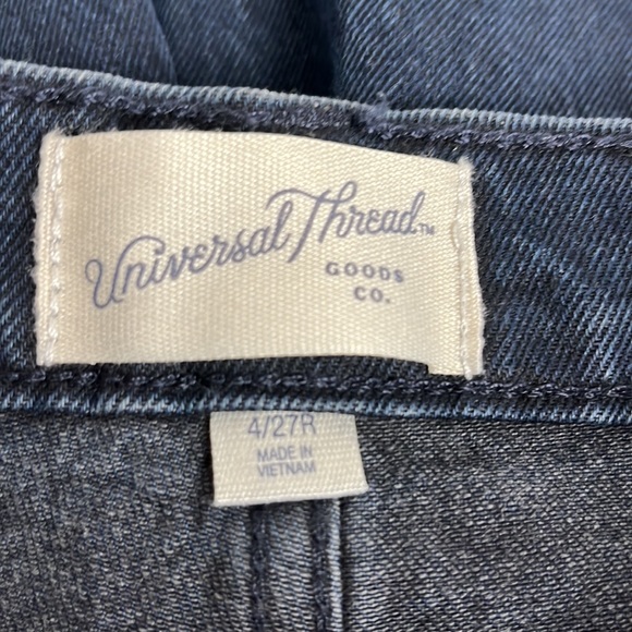 Universal Thread Jeans - Picture 9 of 10